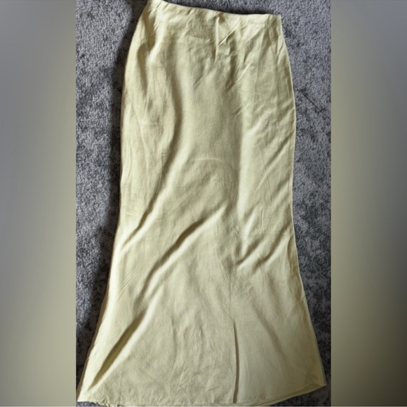 Anthropologie Dresses & Skirts - Anthropologie Butter Yellow Slip Skirt - Size: M (Petite)